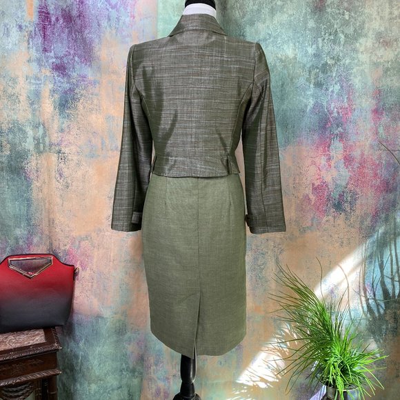 📌Carrie Hutton Elegant fitted Dress with Jacket - Picture 2 of 16